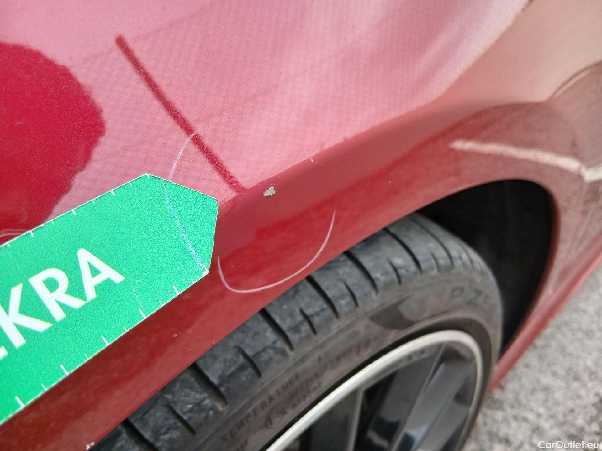  Mercedes  A-Klasse MERCEDES-BENZ Clase A / 2018 / 5P / berlina con portón A 250 e #7