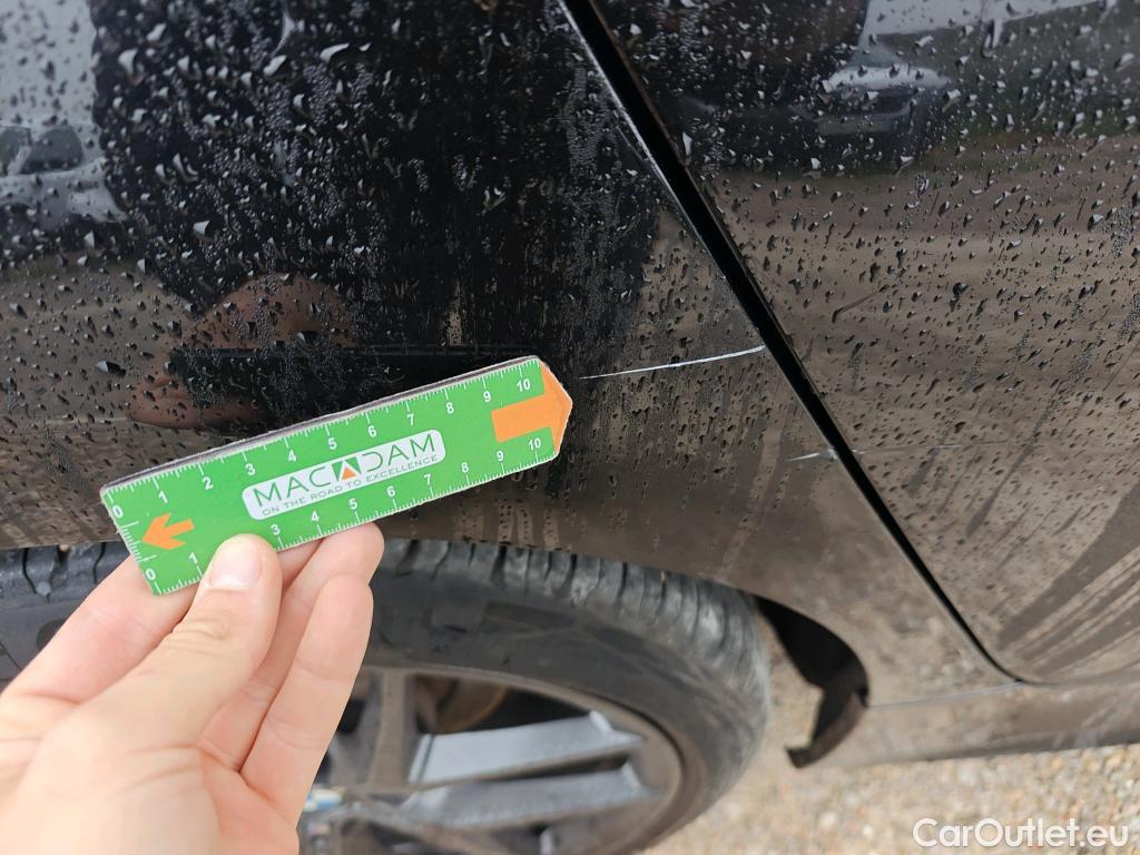  Bmw  Serie 1 BMW  / 2019 / 5P / berlina con portón 118i #4