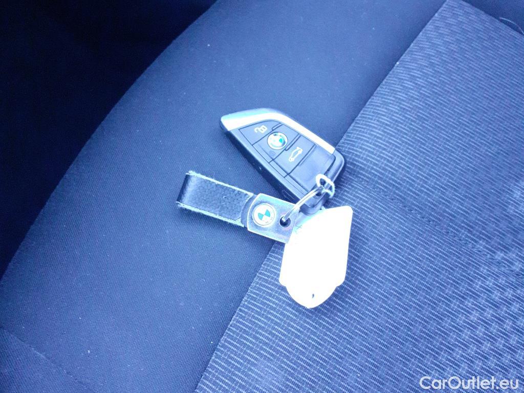  Bmw  X1 BMW  / 2019 / 5P / todoterreno sDrive18dA Corporate #2