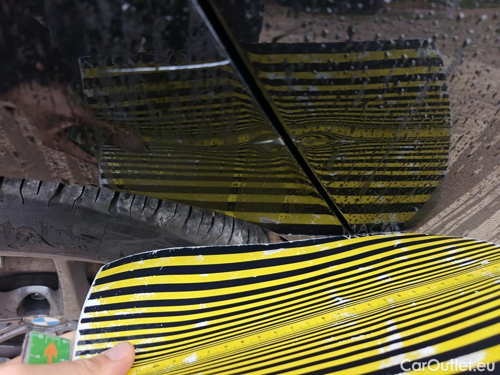  Bmw  Serie 1 BMW  / 2019 / 5P / berlina con portón 118i #5