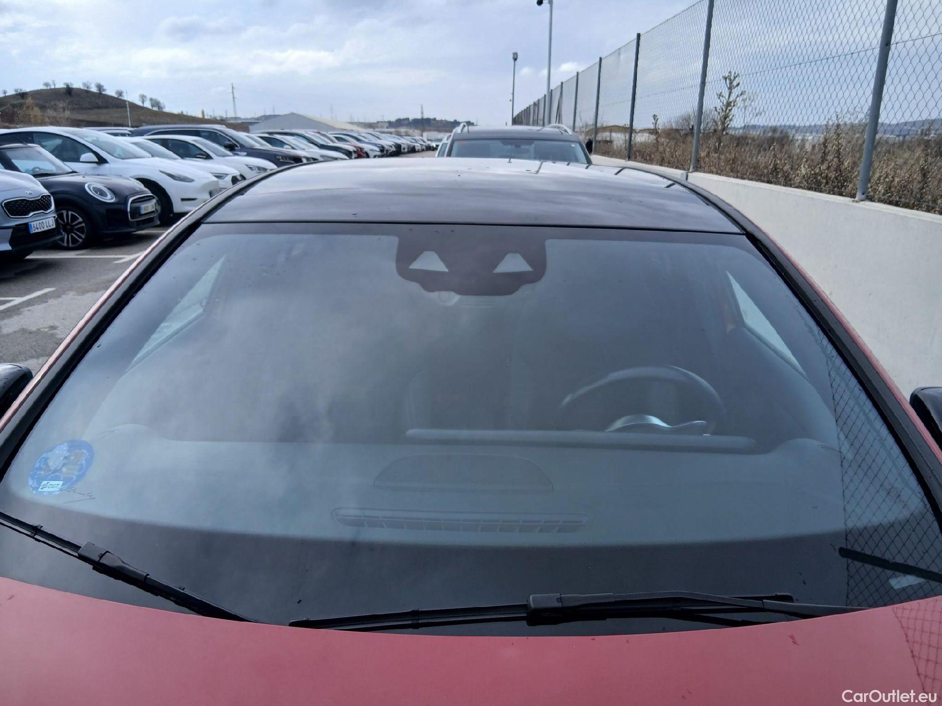  Mercedes  A-Klasse MERCEDES-BENZ Clase A / 2018 / 5P / berlina con portón A 250 e #1