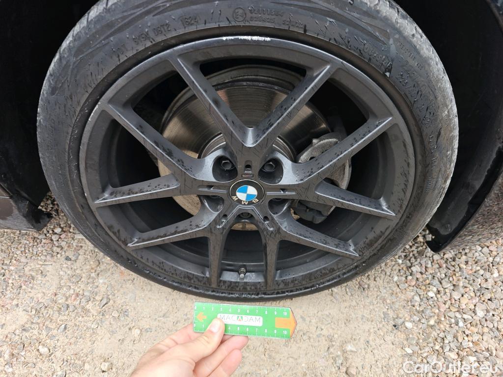  Bmw  Serie 1 BMW  / 2019 / 5P / berlina con portón 118i #8