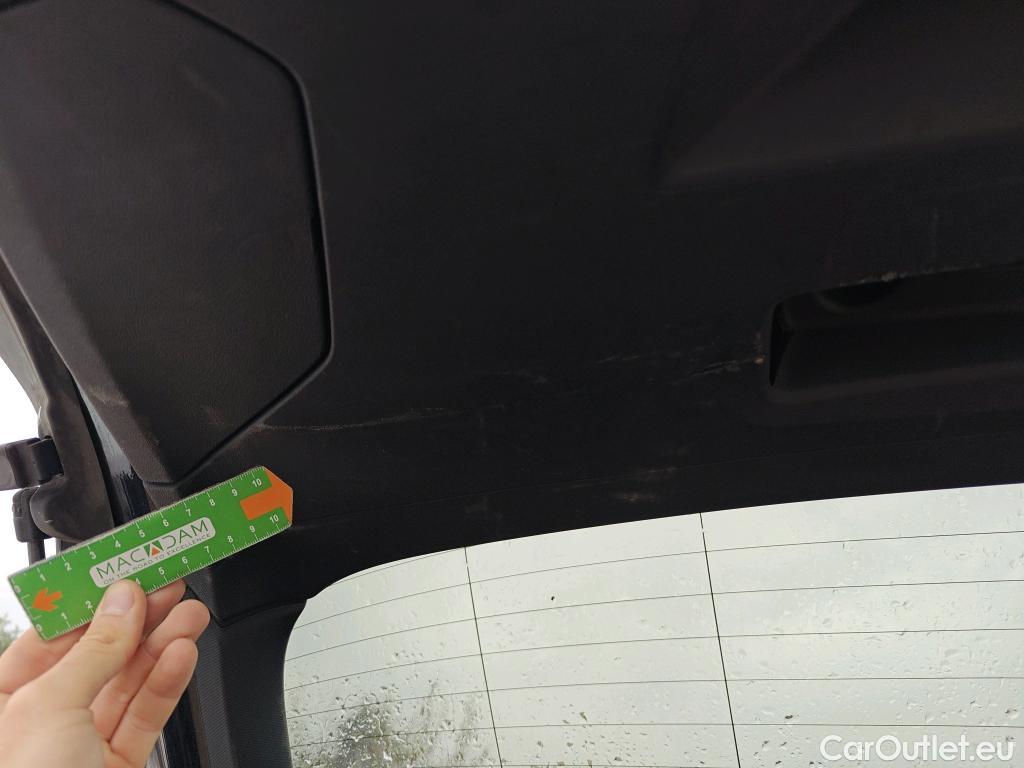  Bmw  Serie 1 BMW  / 2019 / 5P / berlina con portón 118i #14