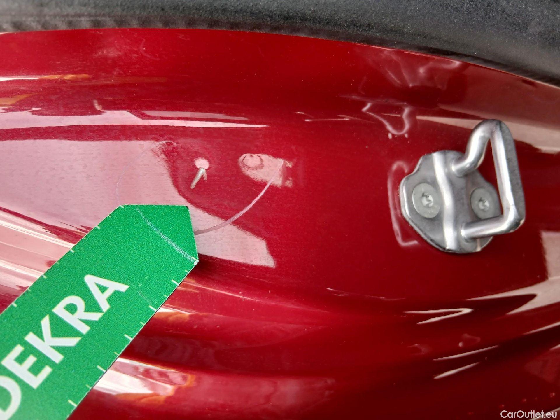  Mercedes  A-Klasse MERCEDES-BENZ Clase A / 2018 / 5P / berlina con portón A 250 e #49