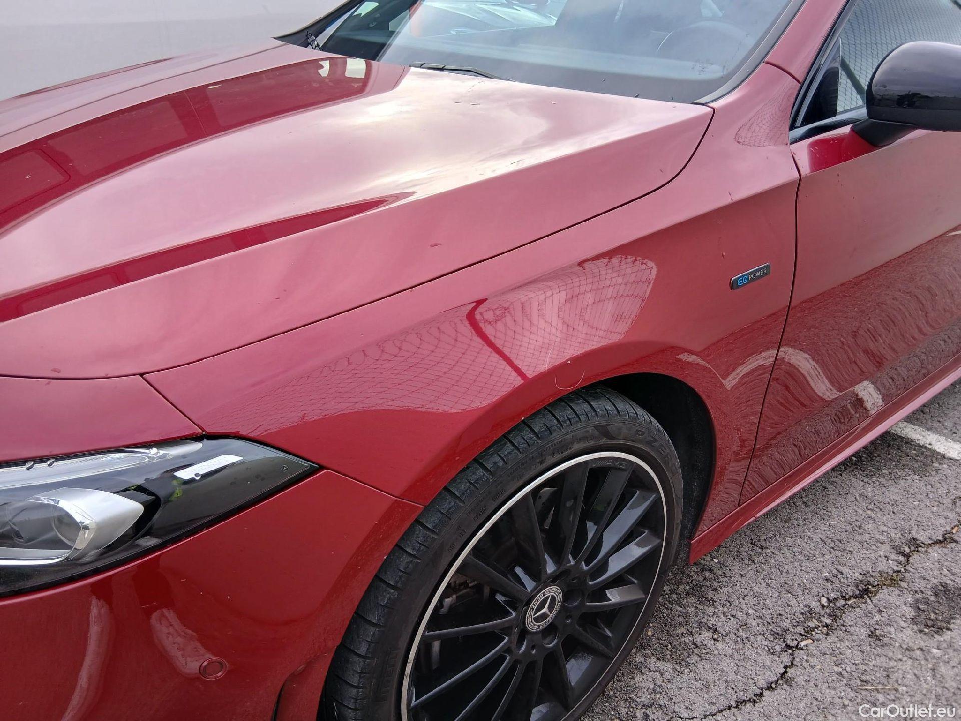  Mercedes  A-Klasse MERCEDES-BENZ Clase A / 2018 / 5P / berlina con portón A 250 e #6