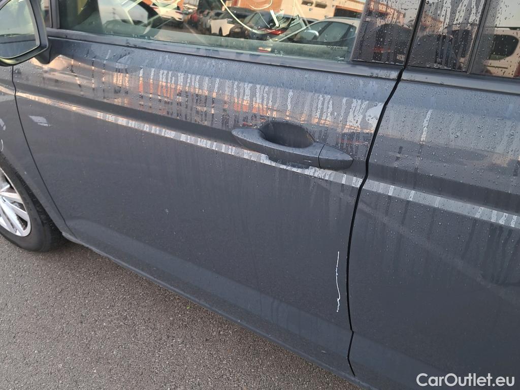  Volkswagen  Touran VOLKSWAGEN  / 2015 / 5P / monovolumen compacto Advance 1.5 TSI 110kW (150CV) DSG #10