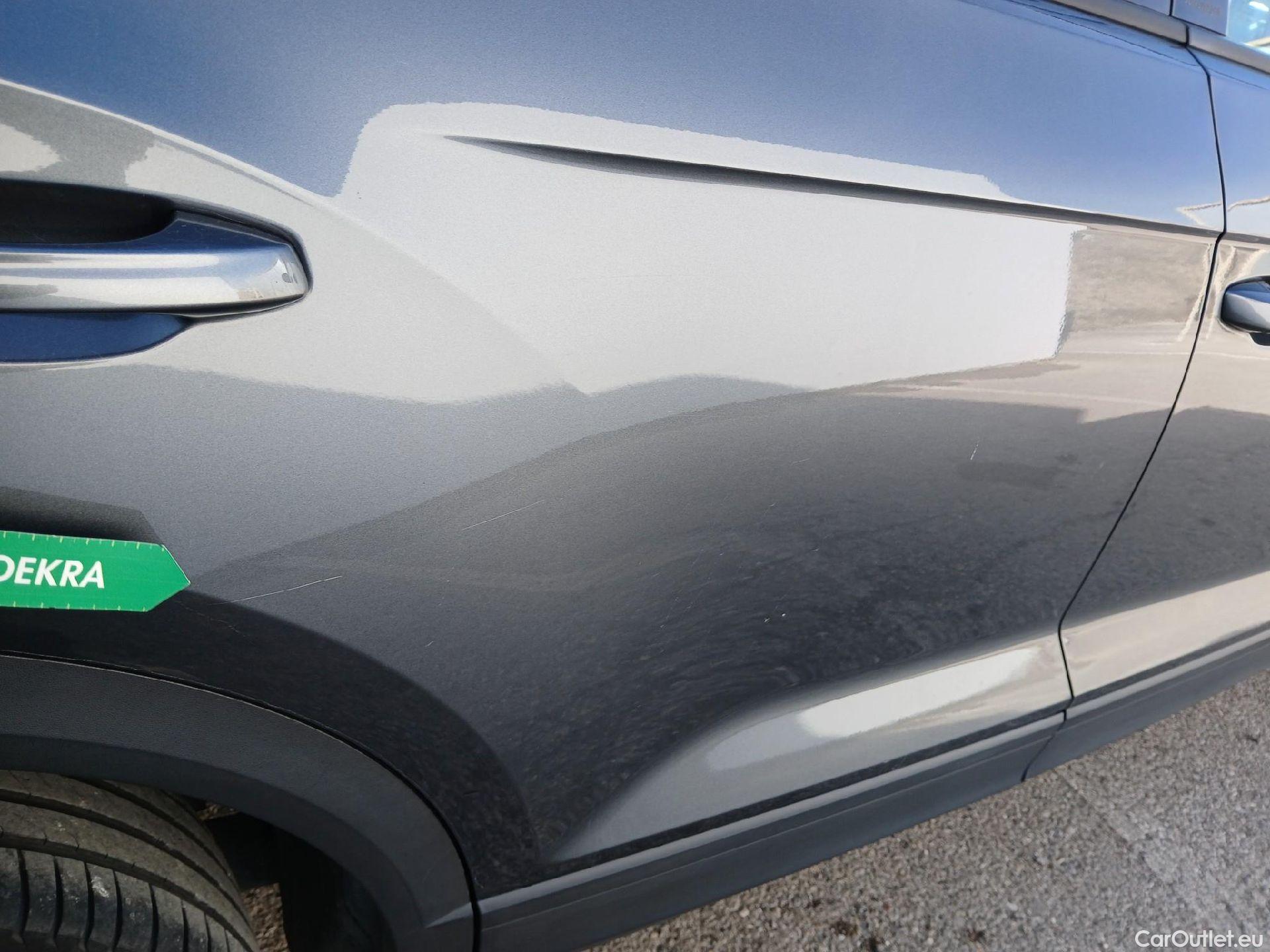  Volkswagen  T-ROC VOLKSWAGEN  / 2017 / 5P / todoterreno Advance 2.0 TDI 110kW (150CV) DSG (AC2) #21