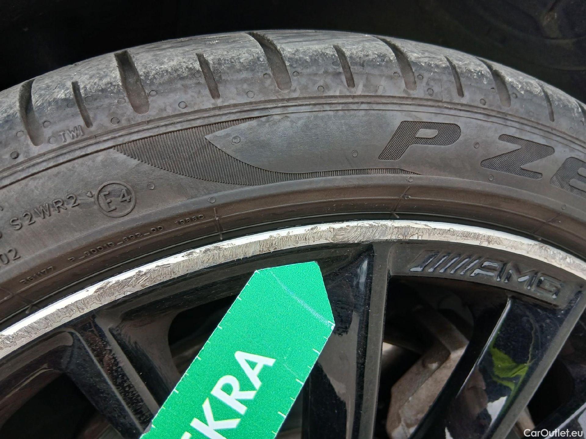  Mercedes  A-Klasse MERCEDES-BENZ Clase A / 2018 / 5P / berlina con portón A 250 e #45