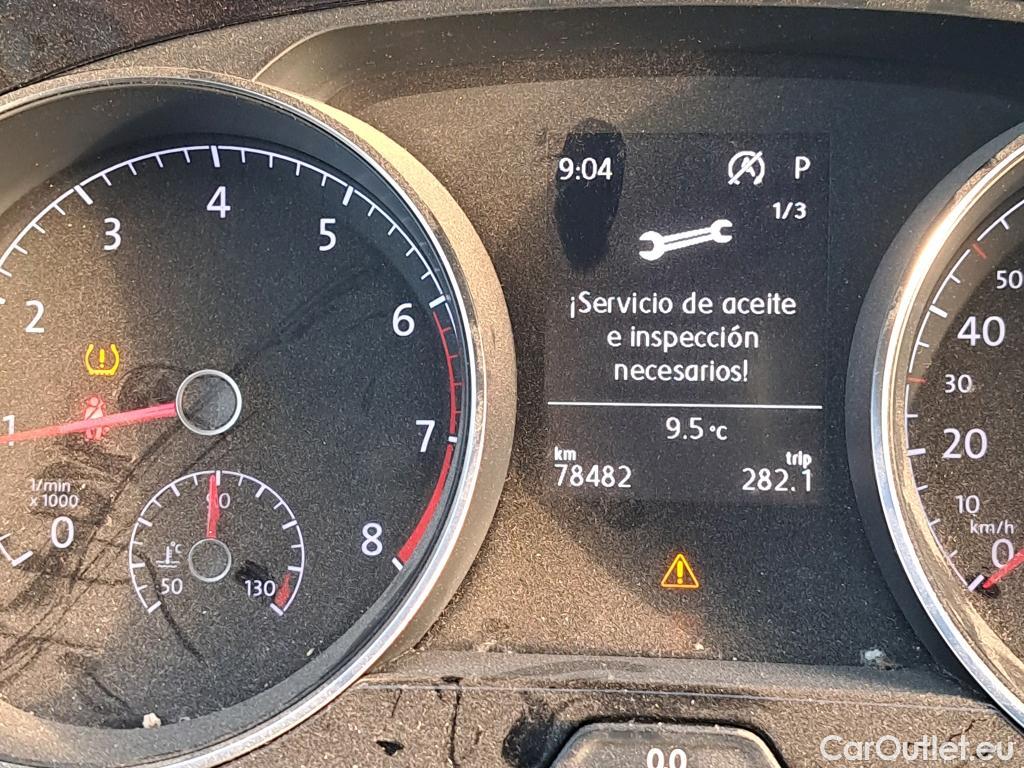  Volkswagen  Touran VOLKSWAGEN  / 2015 / 5P / monovolumen compacto Advance 1.5 TSI 110kW (150CV) DSG #19