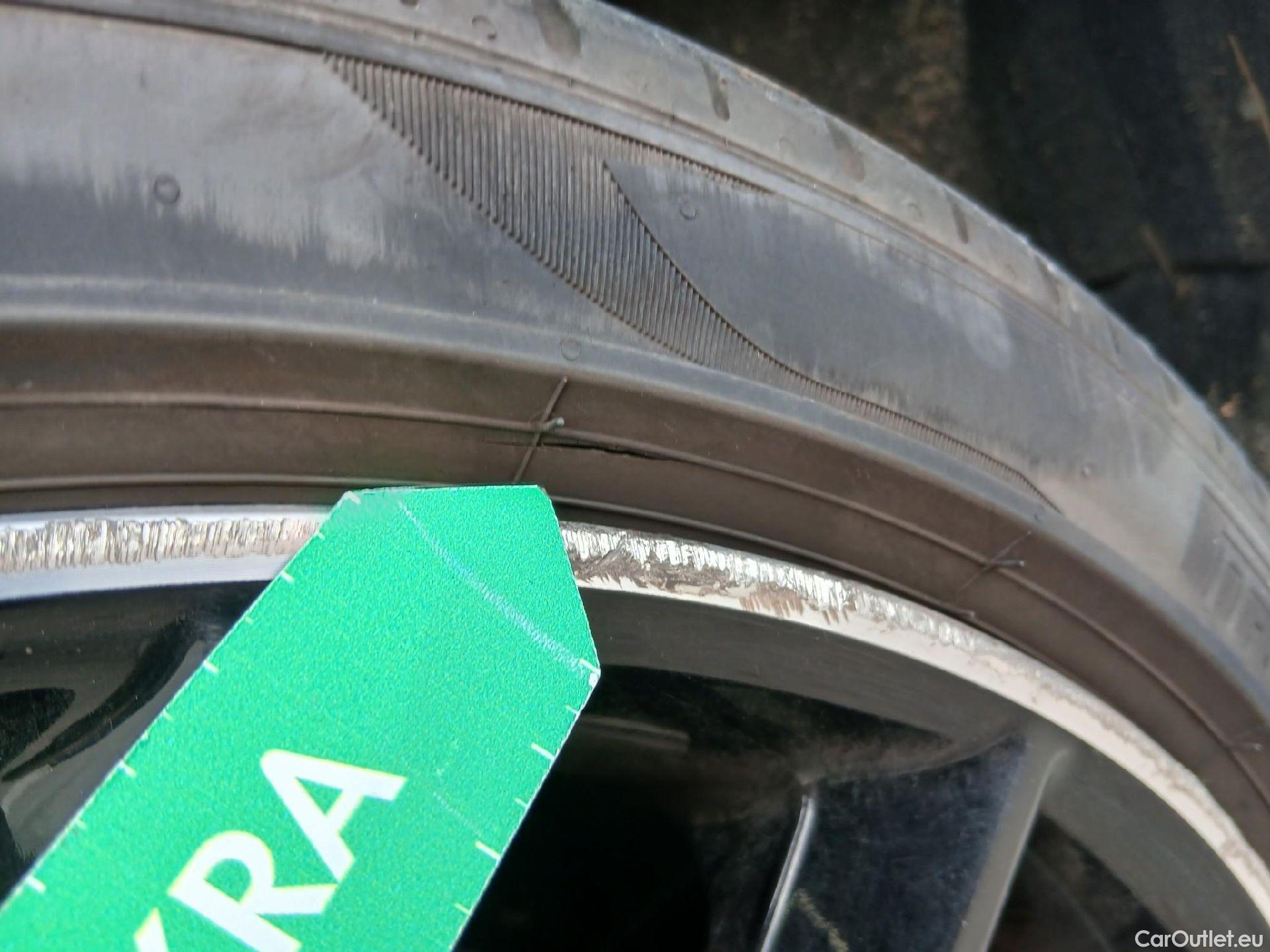  Mercedes  A-Klasse MERCEDES-BENZ Clase A / 2018 / 5P / berlina con portón A 250 e #32