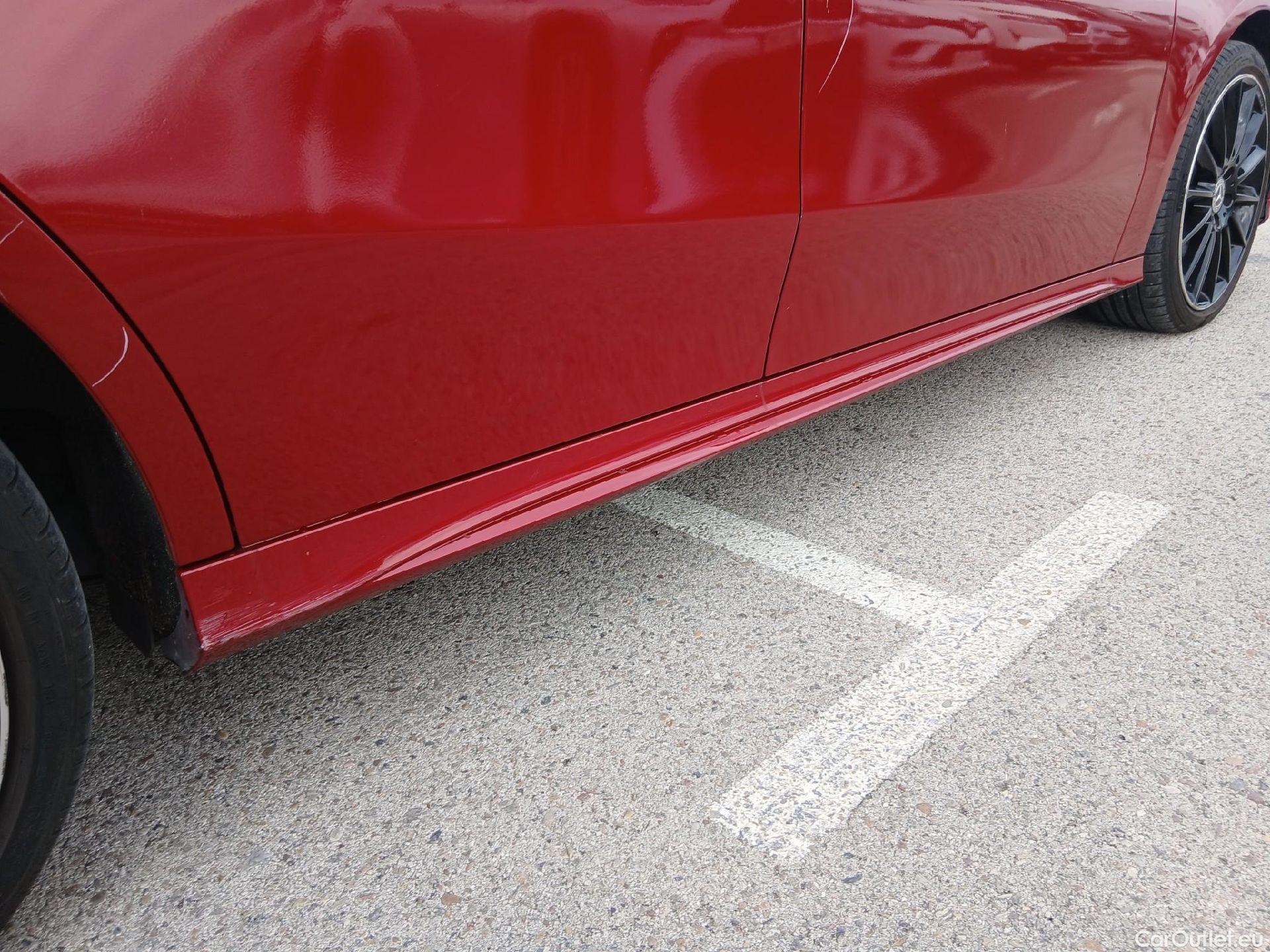  Mercedes  A-Klasse MERCEDES-BENZ Clase A / 2018 / 5P / berlina con portón A 250 e #39