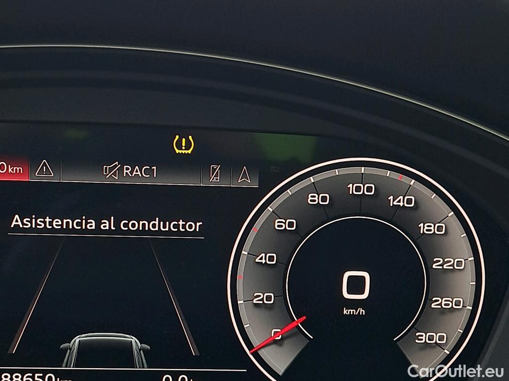  Audi  A4 AUDI  / 2019 / 5P / familiar Avant S line 35 TDI 120kW S tronic #18