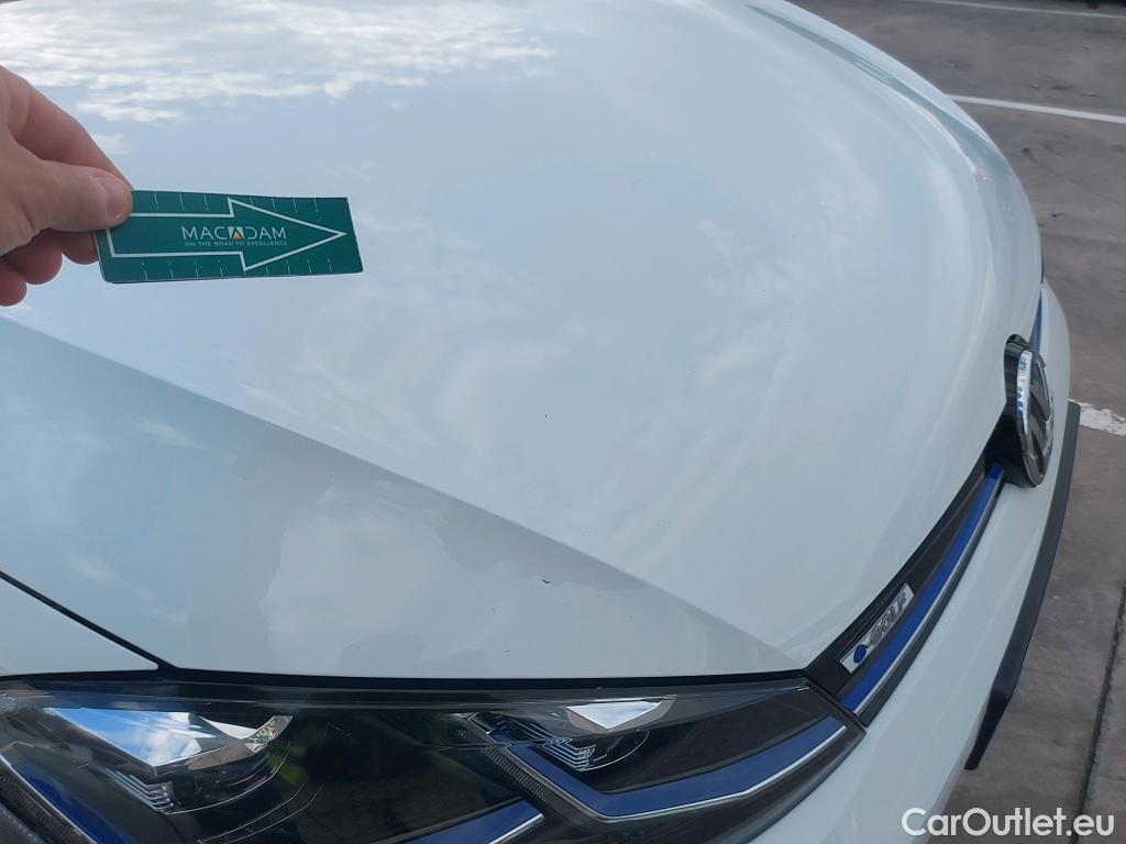  Volkswagen  Golf  VOLKSWAGEN / 2016 / 5P / berlina con portón e-ePower 110 kW (136CV) #5