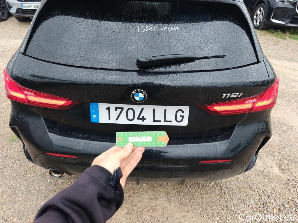  Bmw  Serie 1 BMW  / 2019 / 5P / berlina con portón 118i #34