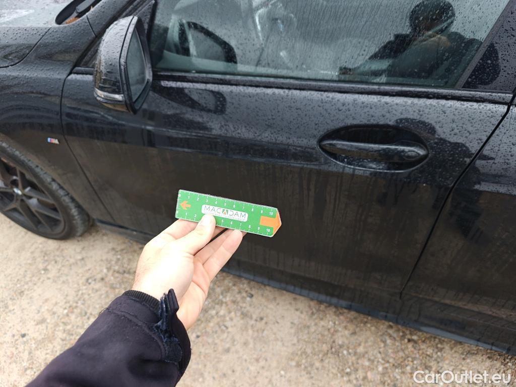  Bmw  Serie 1 BMW  / 2019 / 5P / berlina con portón 118i #30