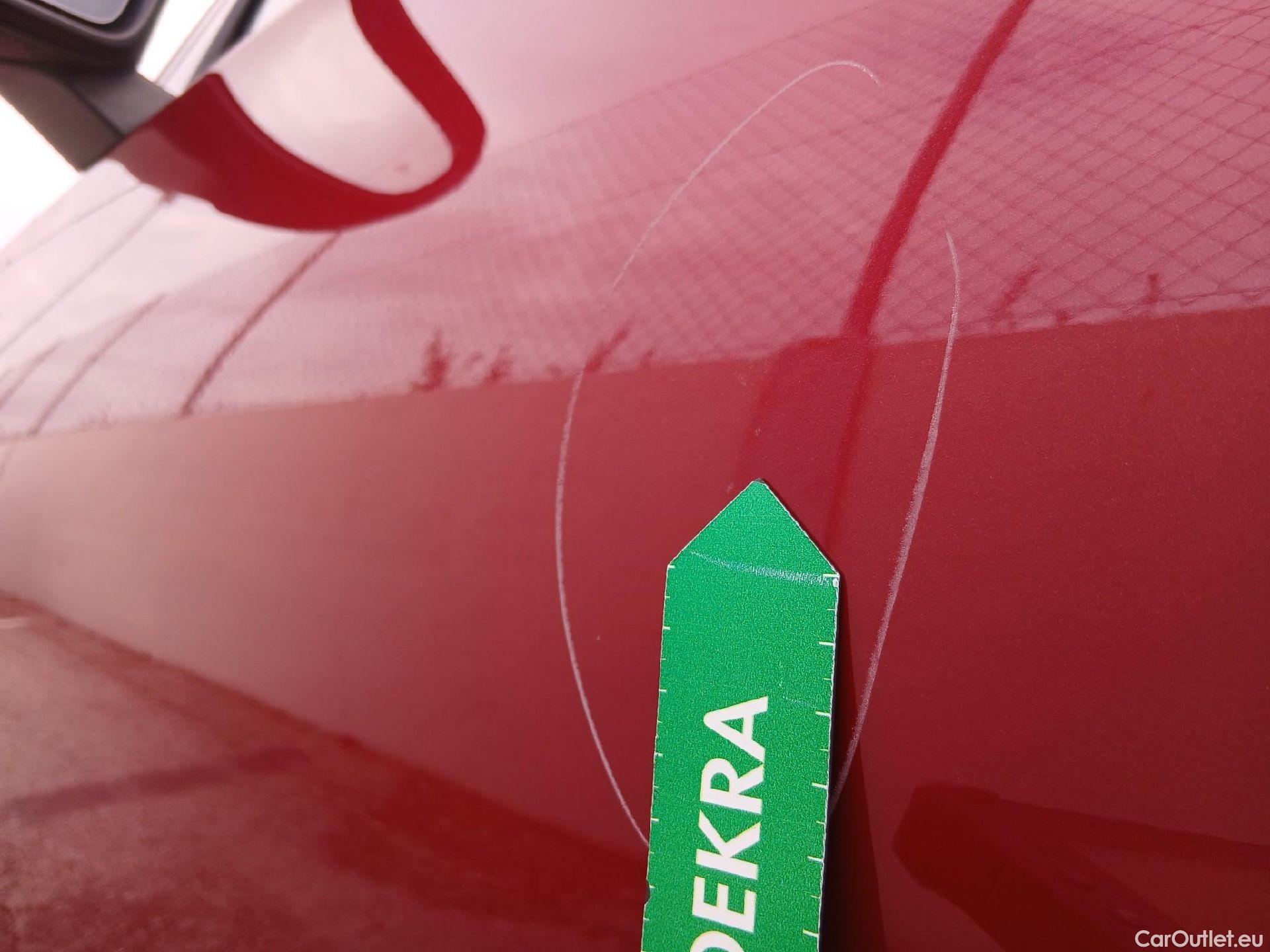  Mercedes  A-Klasse MERCEDES-BENZ Clase A / 2018 / 5P / berlina con portón A 250 e #11