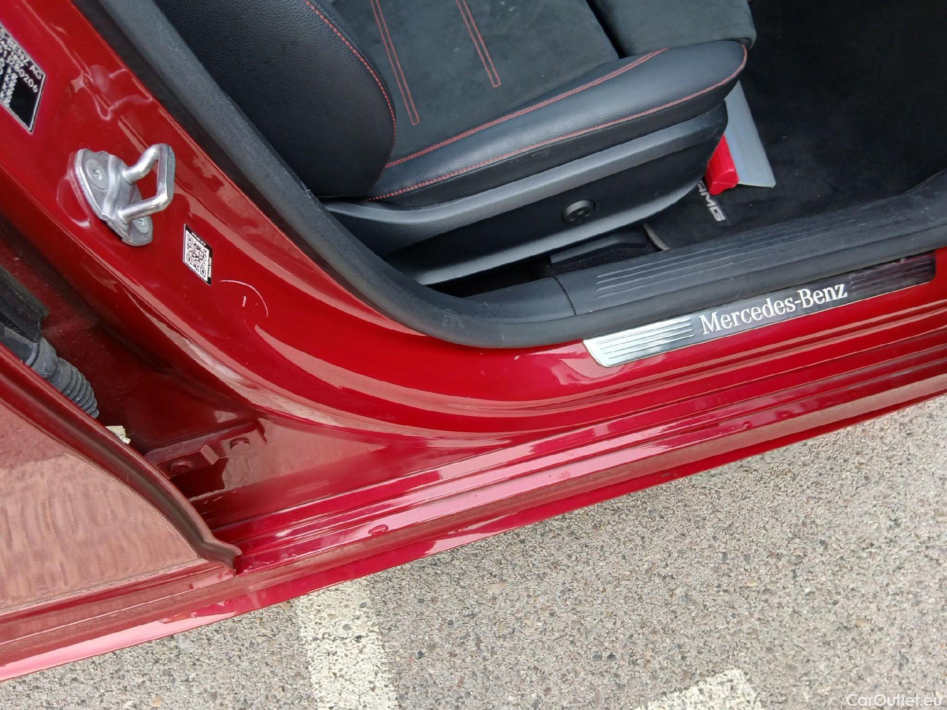  Mercedes  A-Klasse MERCEDES-BENZ Clase A / 2018 / 5P / berlina con portón A 250 e #55