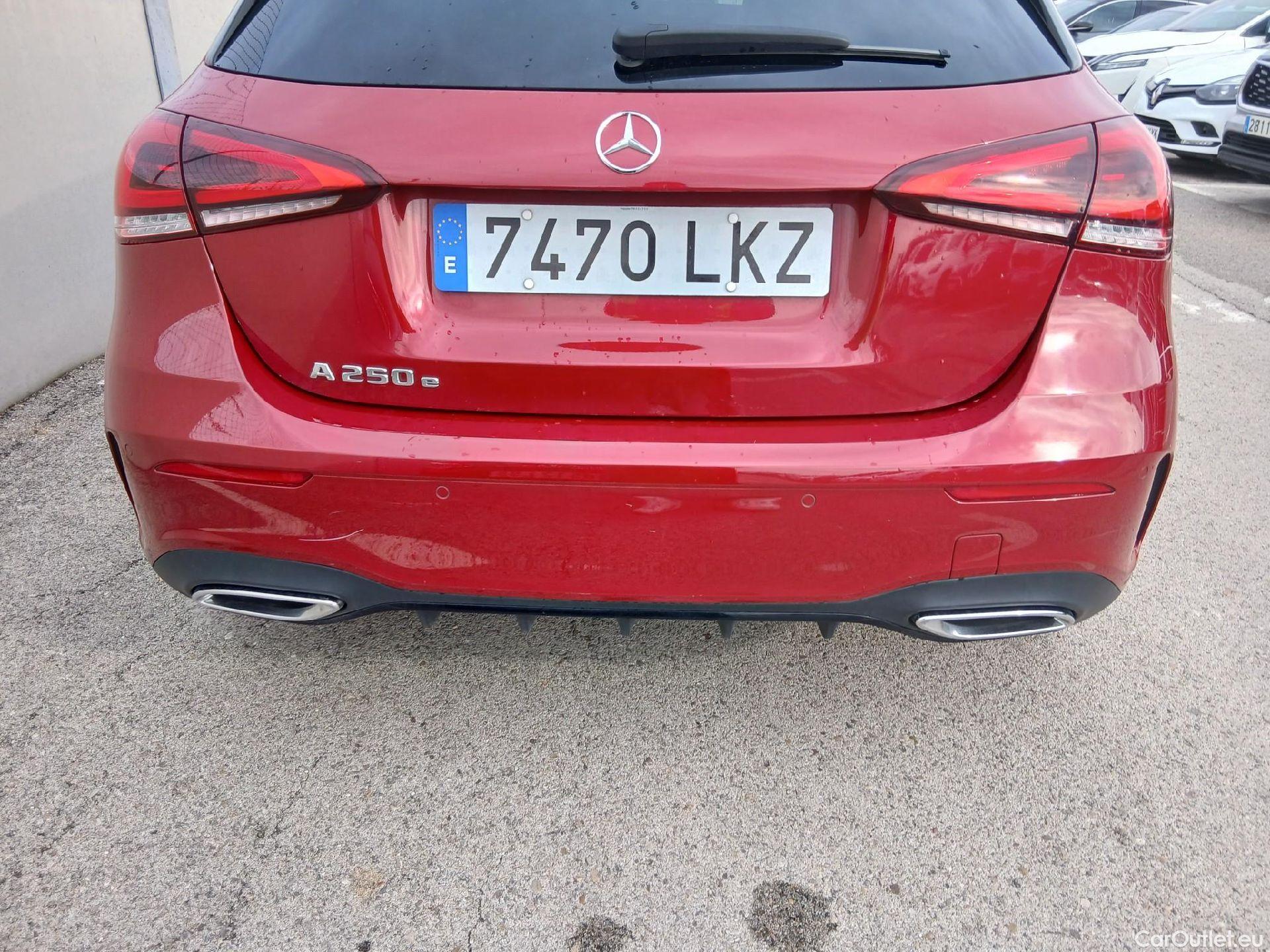  Mercedes  A-Klasse MERCEDES-BENZ Clase A / 2018 / 5P / berlina con portón A 250 e #21