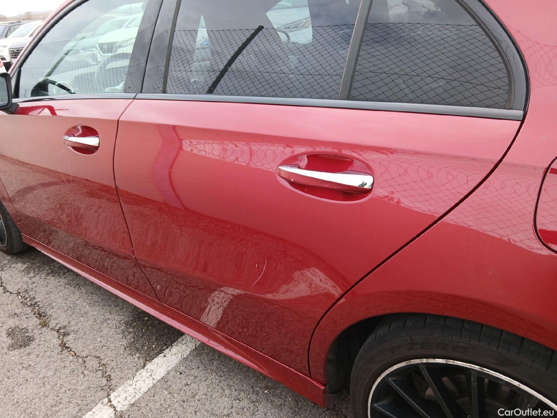  Mercedes  A-Klasse MERCEDES-BENZ Clase A / 2018 / 5P / berlina con portón A 250 e #12