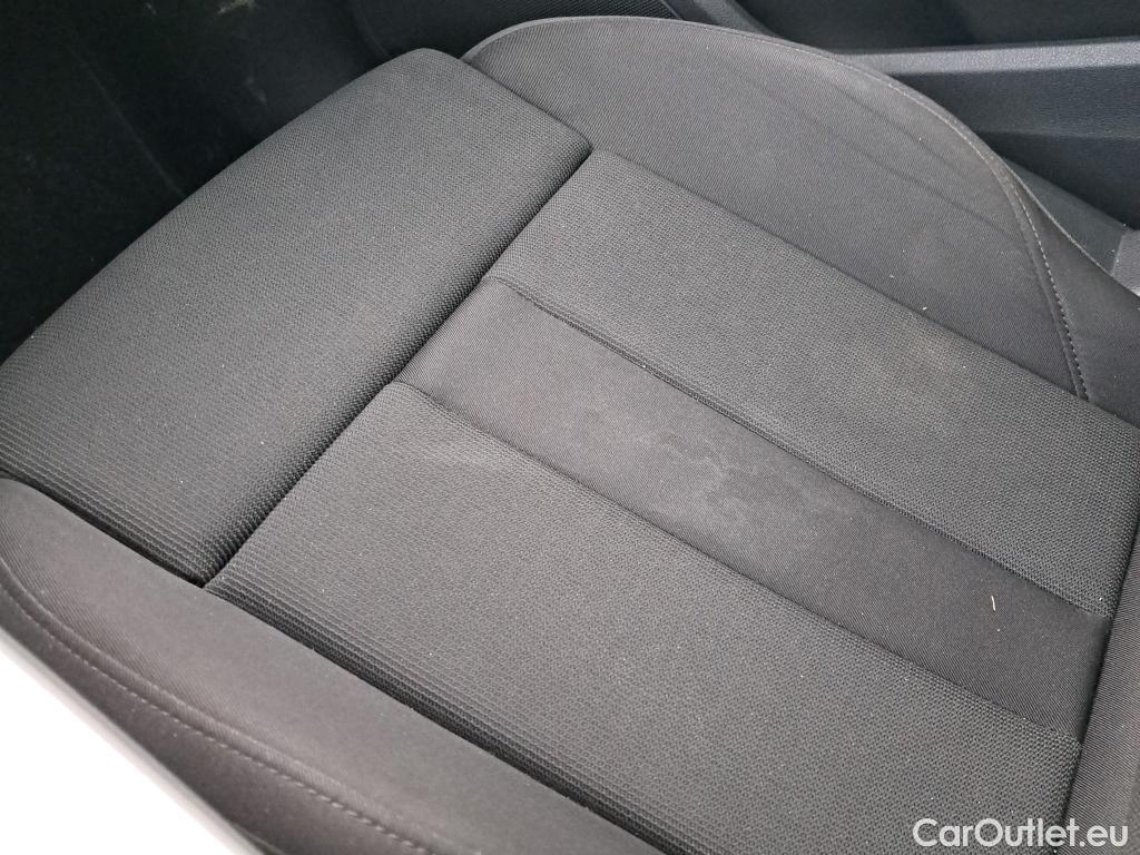  Audi  A4 AUDI  / 2019 / 5P / familiar Avant S line 35 TDI 120kW S tronic #7