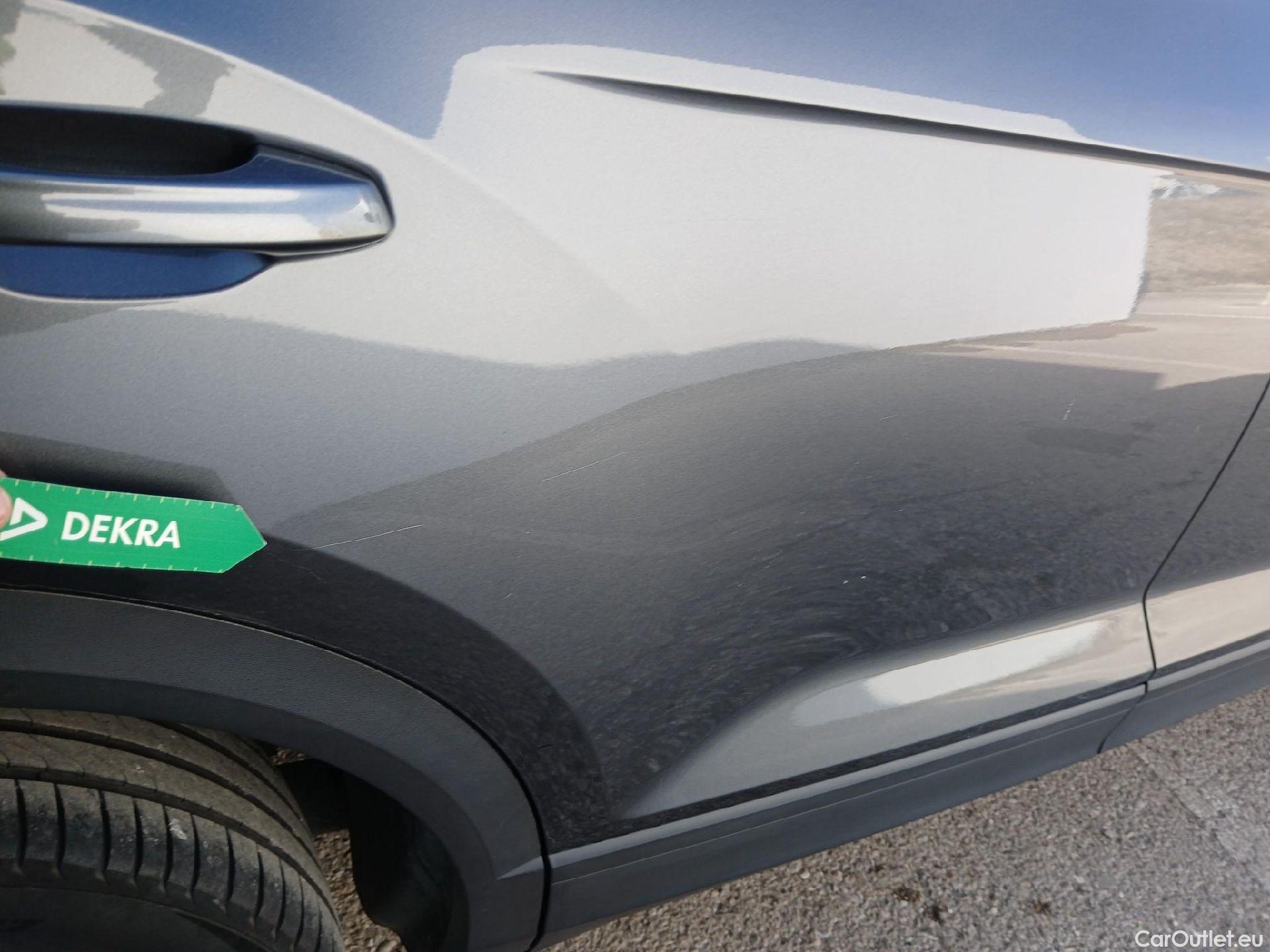  Volkswagen  T-ROC VOLKSWAGEN  / 2017 / 5P / todoterreno Advance 2.0 TDI 110kW (150CV) DSG (AC2) #22