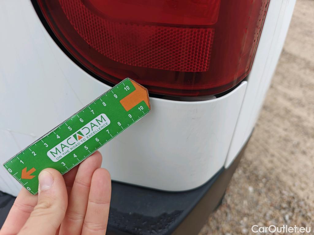  Peugeot  Partner PEUGEOT  / 2018 / 3P / furgón derivado de turismo Pro Standard 600kg BlueHDi 73kW (AC) #14