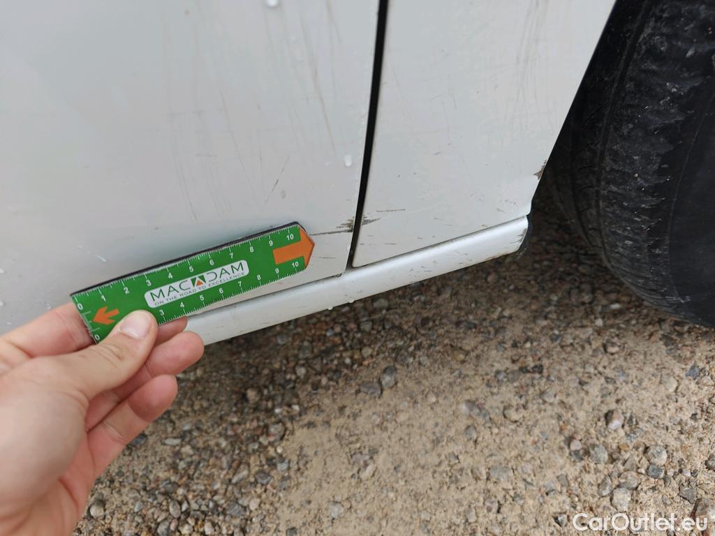  Peugeot  Partner PEUGEOT  / 2018 / 3P / furgón derivado de turismo Pro Standard 600kg BlueHDi 73kW (AC) #27