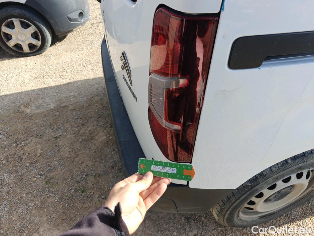  Citroen  Berlingo CITROEN  / 2018 / 4P / monovolumen compacto Talla M BlueHDi 100 S&S LIVE #18