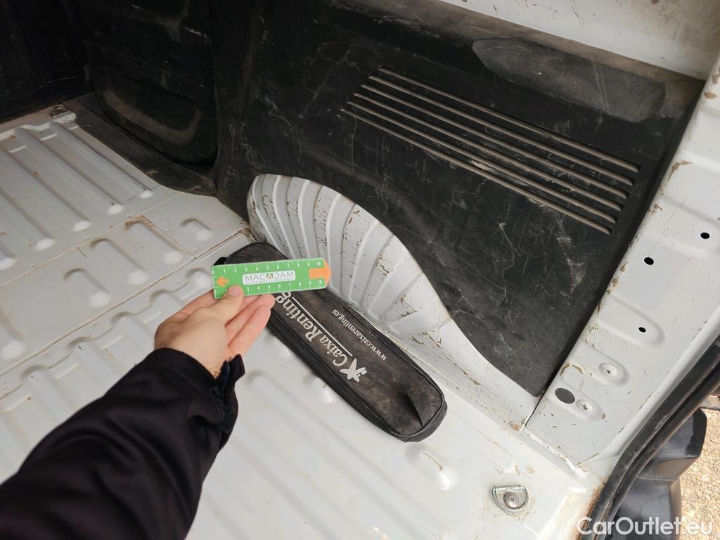  Peugeot  Partner PEUGEOT  / 2018 / 3P / furgón derivado de turismo Pro Standard 600kg BlueHDi 73kW (AC) #39