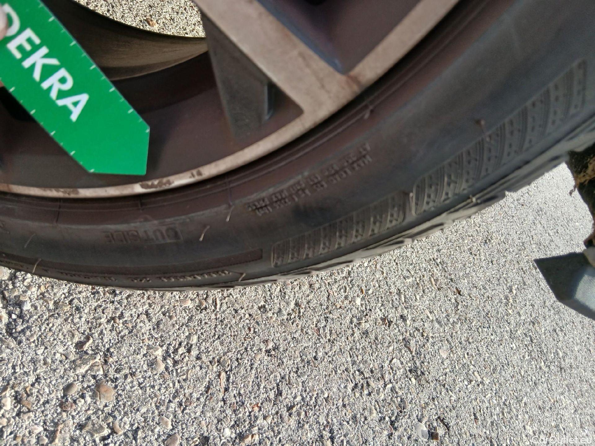  Volkswagen  Golf  VOLKSWAGEN / 2016 / 5P / berlina con portón GTE 1.4 TSI e-Power 150kW (204CV) DSG #4