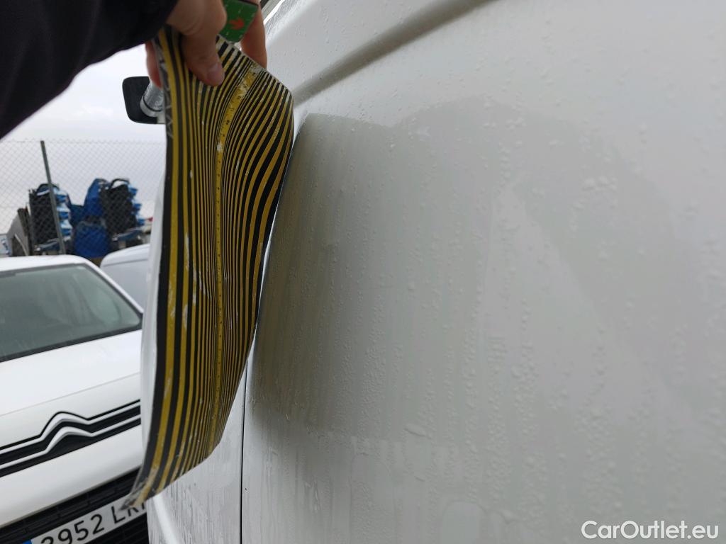  Peugeot  Partner PEUGEOT  / 2018 / 3P / furgón derivado de turismo Pro Standard 600kg BlueHDi 73kW (AC) #35