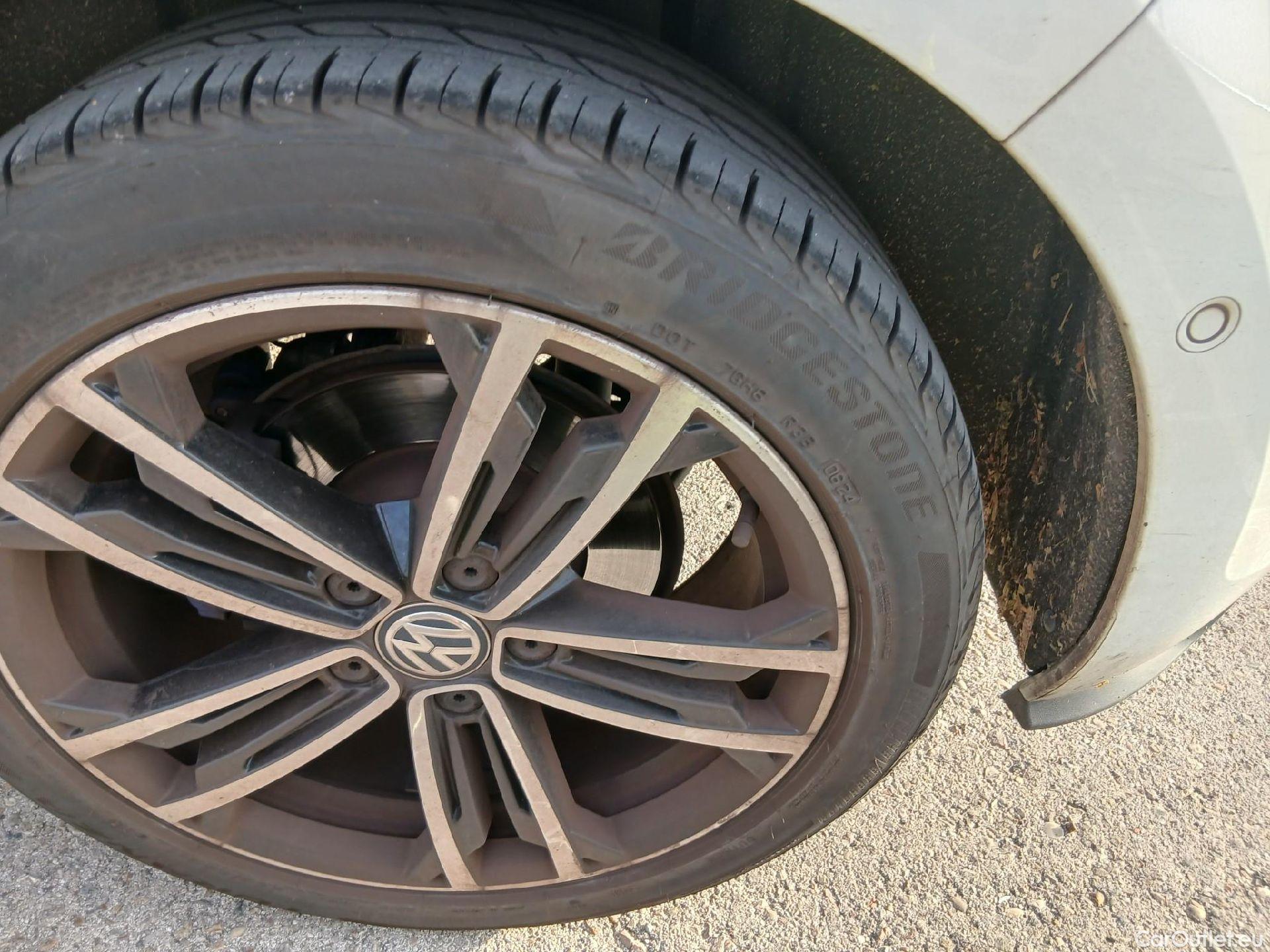  Volkswagen  Golf  VOLKSWAGEN / 2016 / 5P / berlina con portón GTE 1.4 TSI e-Power 150kW (204CV) DSG #3