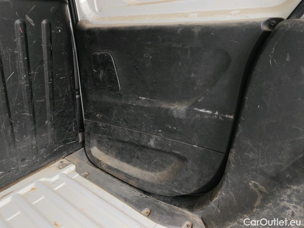  Peugeot  Partner PEUGEOT  / 2018 / 3P / furgón derivado de turismo Pro Standard 600kg BlueHDi 73kW (AC) #4