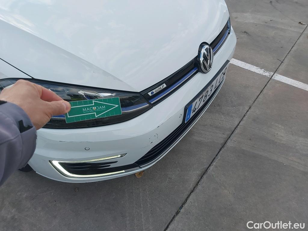 Volkswagen  Golf  VOLKSWAGEN / 2016 / 5P / berlina con portón e-ePower 110 kW (136CV) #12