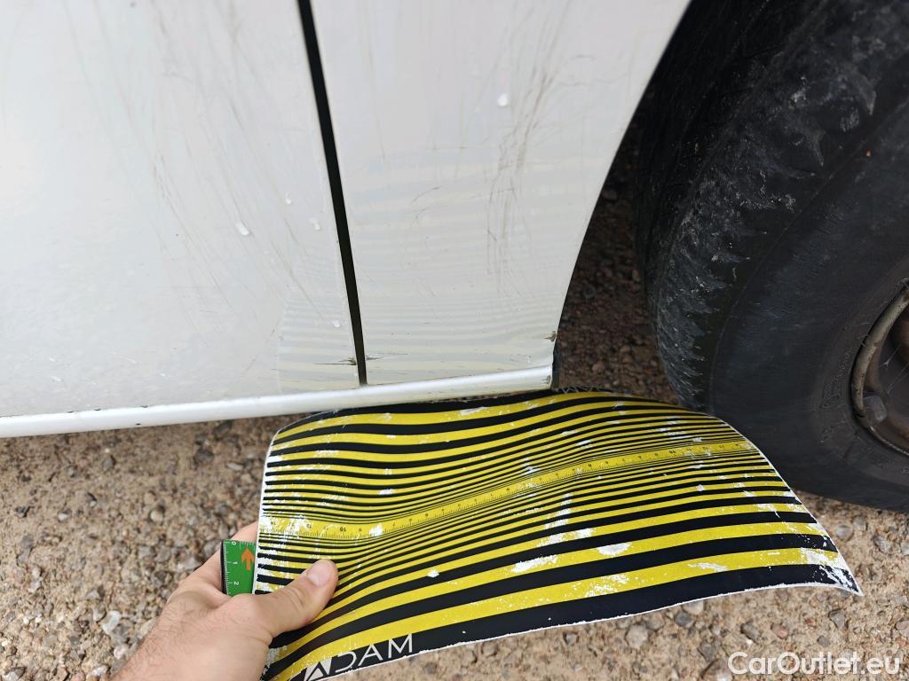  Peugeot  Partner PEUGEOT  / 2018 / 3P / furgón derivado de turismo Pro Standard 600kg BlueHDi 73kW (AC) #43