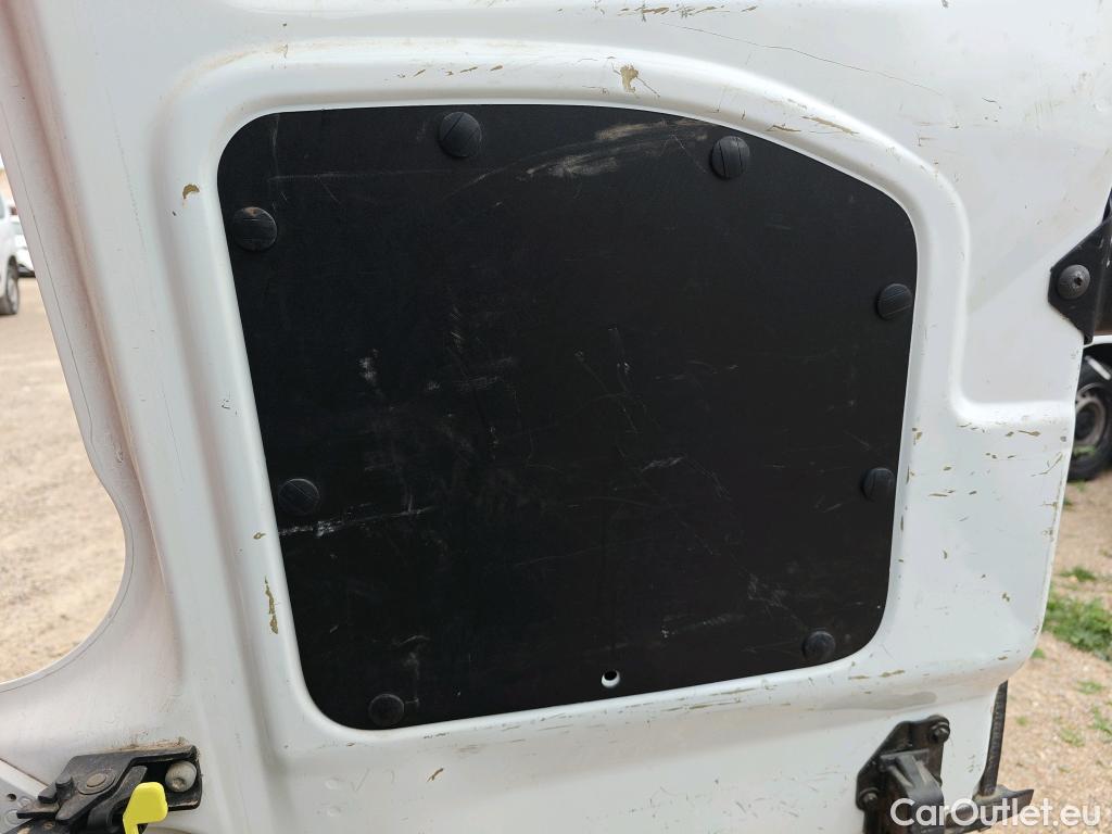  Peugeot  Partner PEUGEOT  / 2018 / 3P / furgón derivado de turismo Pro Standard 600kg BlueHDi 73kW (AC) #75