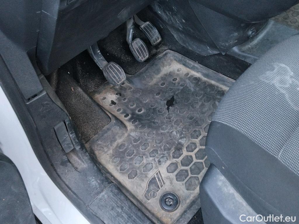  Peugeot  RIFTER PEUGEOT  / 2024 / 4P / combi Active Business Standard BlueHDi 100 #5