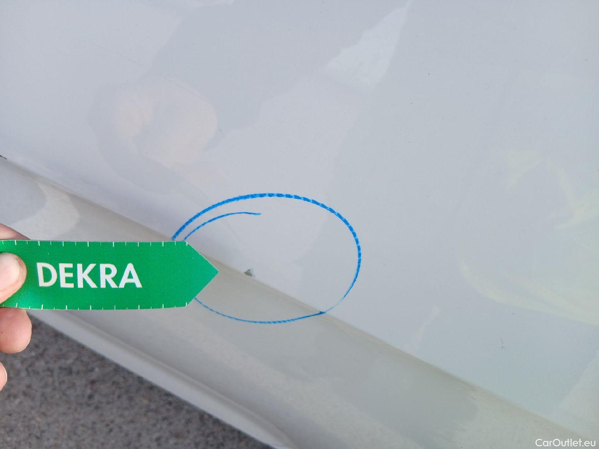  Volkswagen  Golf  VOLKSWAGEN / 2016 / 5P / berlina con portón GTE 1.4 TSI e-Power 150kW (204CV) DSG #23