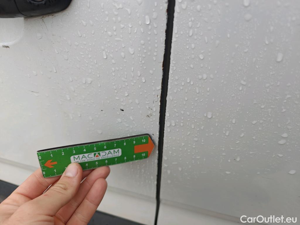  Opel  Combo OPEL  / 2018 / 3P / furgón derivado de turismo Cargo L 1000kg Diesel 1.5 100HP S&S MT E (AC) #21