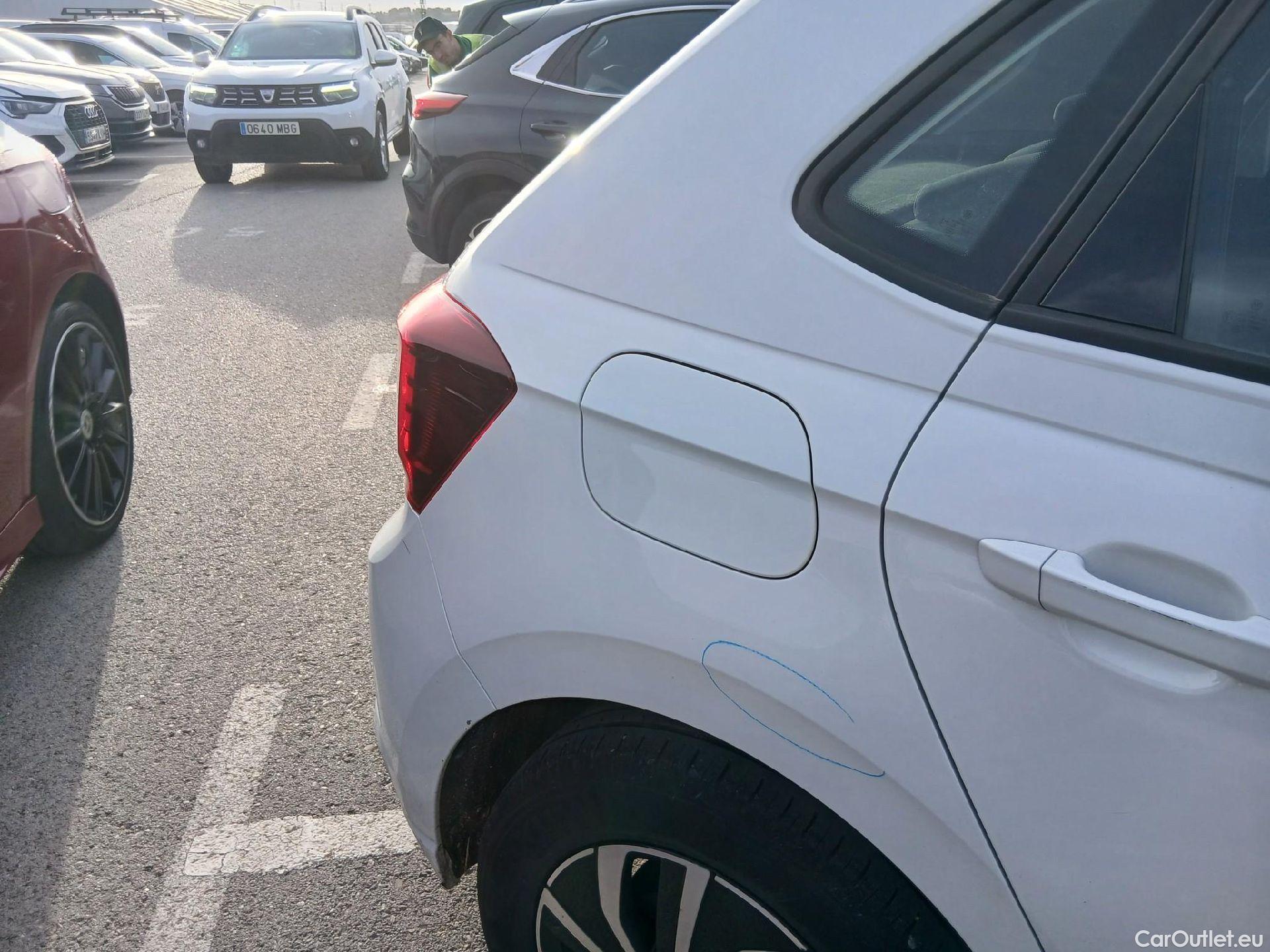  Volkswagen  Polo VOLKSWAGEN  / 2021 / 5P / berlina con portón Life 1.0 TSI 70kW (95CV) #18