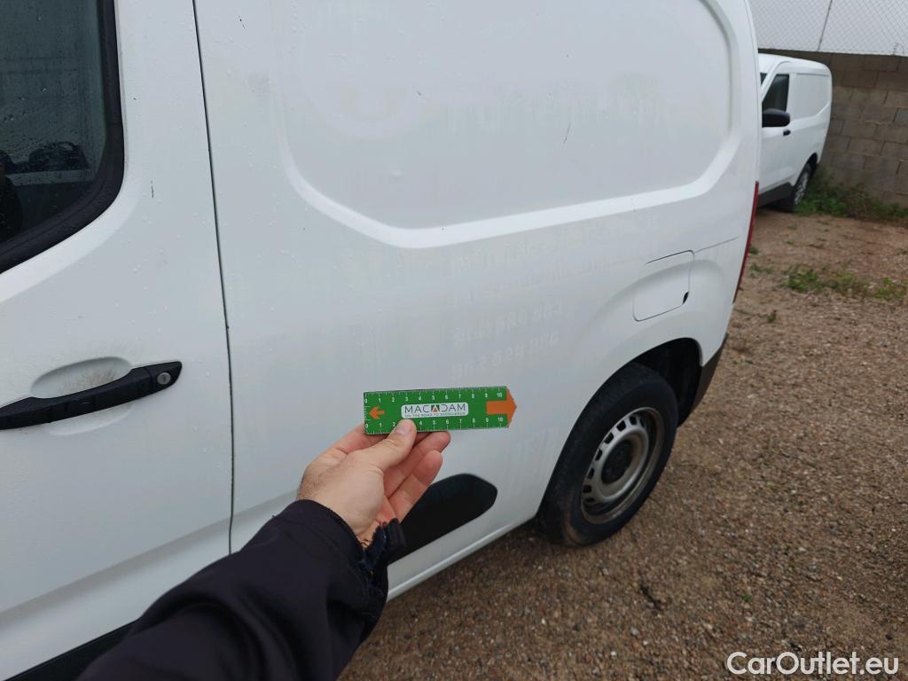  Peugeot  Partner PEUGEOT  / 2018 / 3P / furgón derivado de turismo Pro Standard 600kg BlueHDi 73kW (AC) #54