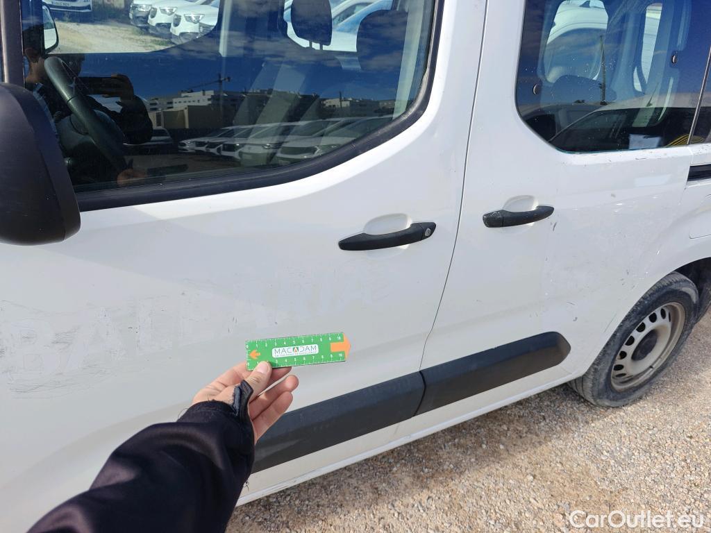  Citroen  Berlingo CITROEN  / 2018 / 4P / monovolumen compacto Talla M BlueHDi 100 S&S LIVE #65