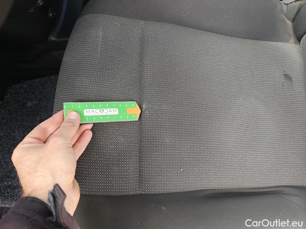  Citroen  Berlingo CITROEN  / 2018 / 4P / monovolumen compacto Talla M BlueHDi 100 S&S LIVE #95