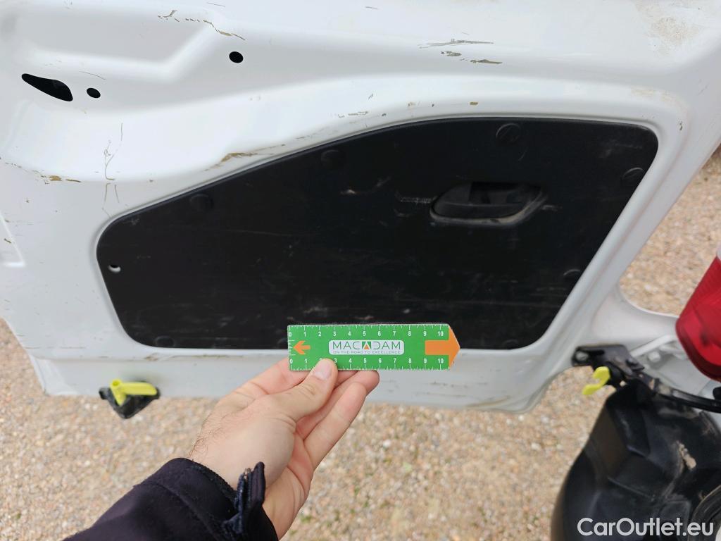  Peugeot  Partner PEUGEOT  / 2018 / 3P / furgón derivado de turismo Pro Standard 600kg BlueHDi 73kW (AC) #72