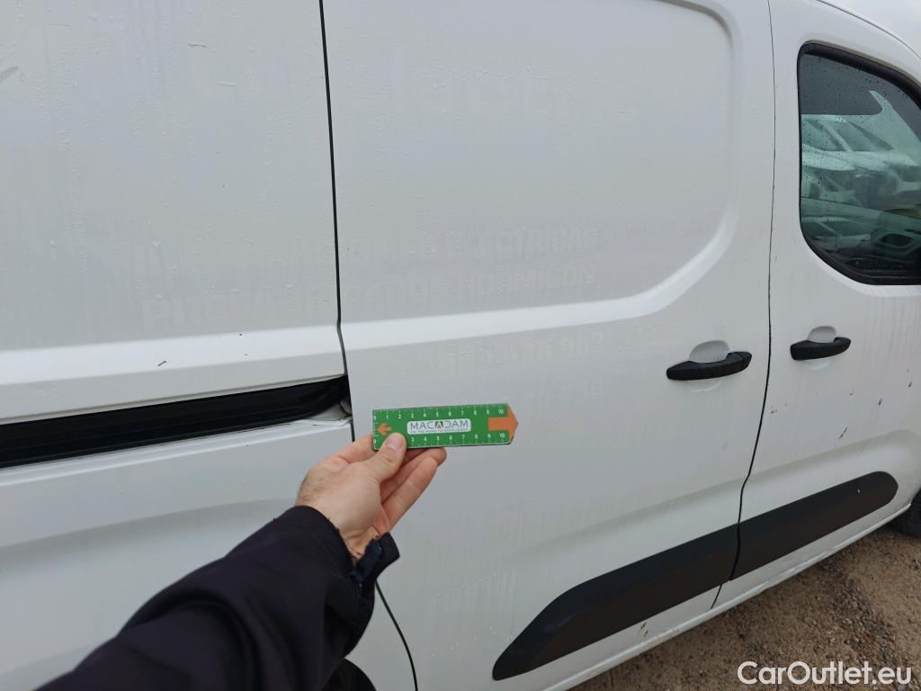  Peugeot  Partner PEUGEOT  / 2018 / 3P / furgón derivado de turismo Pro Standard 600kg BlueHDi 73kW (AC) #53