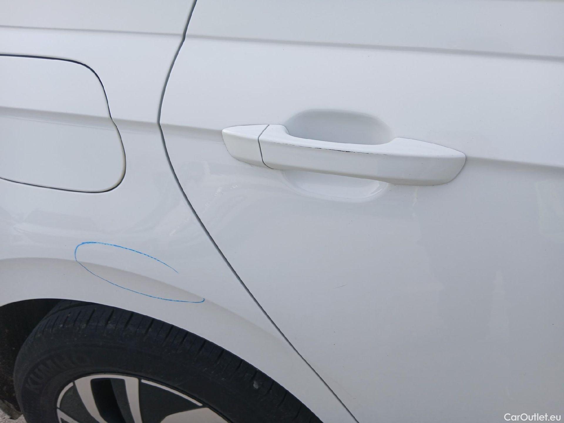  Volkswagen  Polo VOLKSWAGEN  / 2021 / 5P / berlina con portón Life 1.0 TSI 70kW (95CV) #23