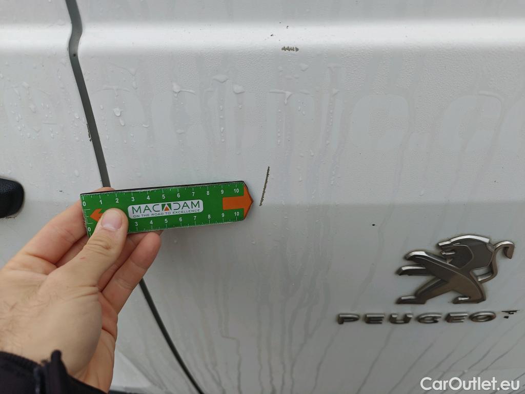  Peugeot  Partner PEUGEOT  / 2018 / 3P / furgón derivado de turismo Pro Standard 600kg BlueHDi 73kW (AC) #37