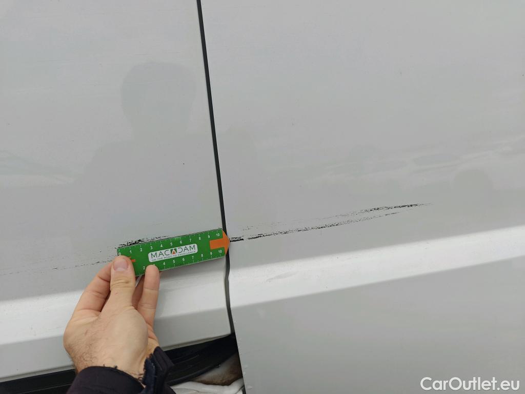  Opel  Combo OPEL  / 2018 / 3P / furgón derivado de turismo Cargo L 1000kg Diesel 1.5 100HP S&S MT E (AC) #55