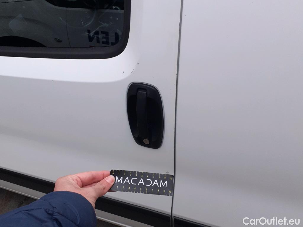  Fiat  Fiorino FIAT  / 2016 / 3P / furgón derivado de turismo Cargo Base 1.4 Natural Power 51kW (70CV)  #29