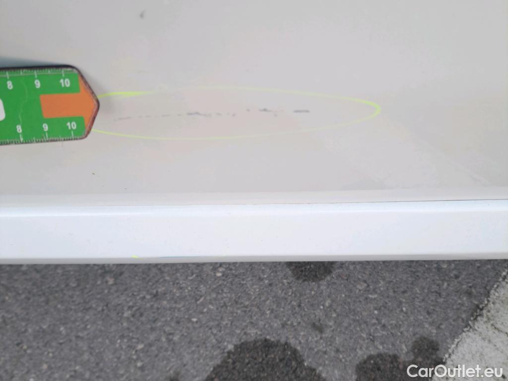  Toyota  Proace TOYOTA  Verso / 2020 / 5P / monovolumen 1.5D 120CV VX SHUTTLE 2PL 2PT L1 #3